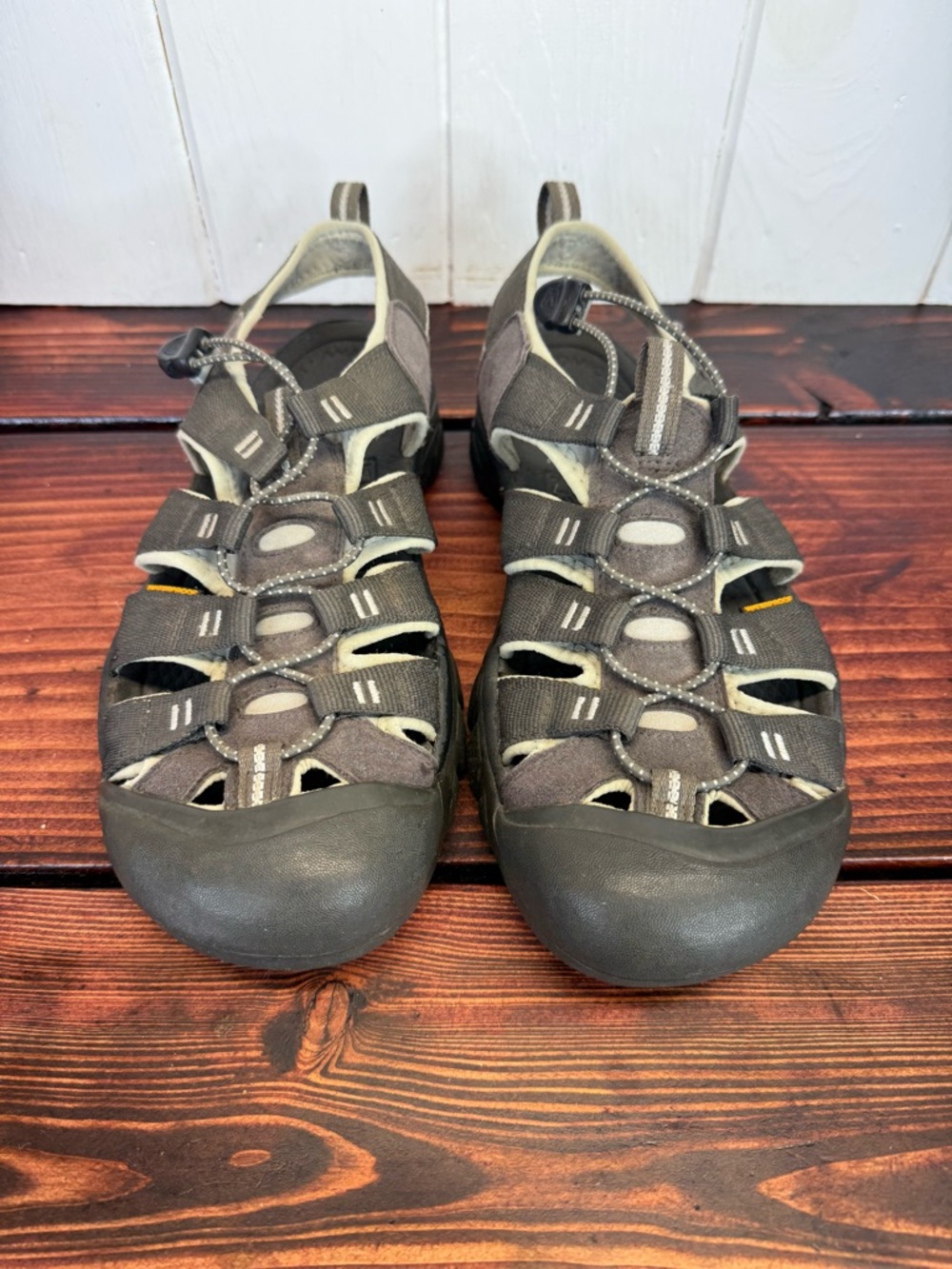 KEEN Newport H2 Sport Sandals Men’s Size 11.5 Gray Hiking Water Shoes